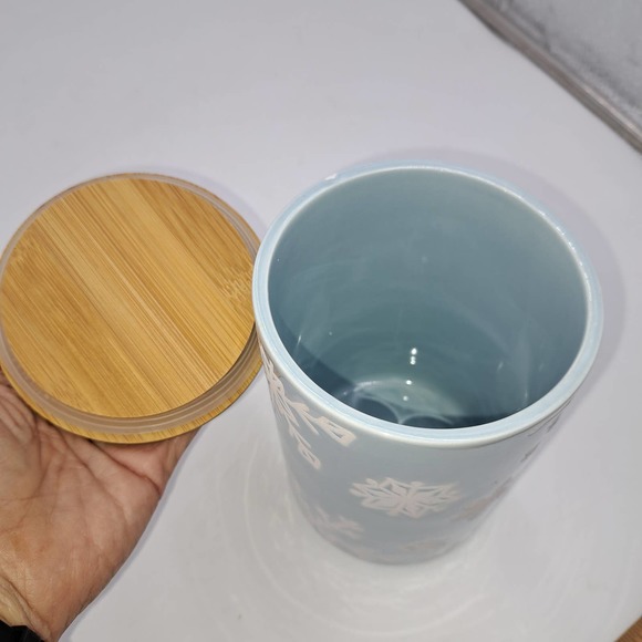 Tiffany color Blue and White Snowflakes Ceramic Wood Coffee Jar - Picture 2 of 6